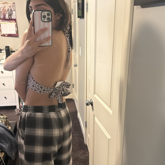 UO backless tie top - Picture 2 of 4